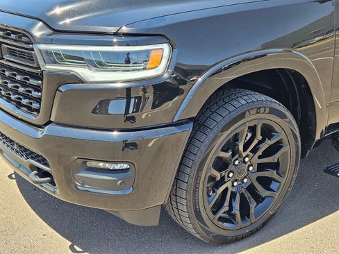 Used 2025 RAM 1500 Limited AWD/4WD image 12