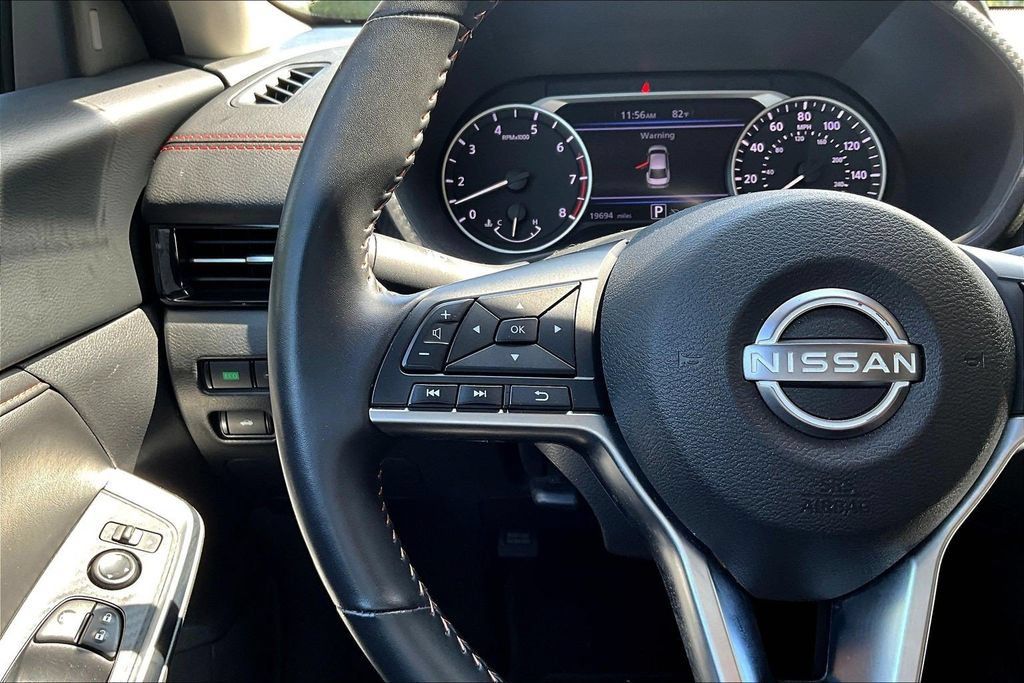 Used 2025 Nissan Sentra SR FWD image 10