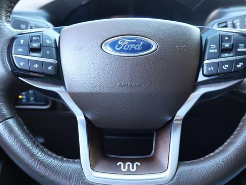 Used 2024 Ford Explorer King Ranch w/ Technology Package image 24