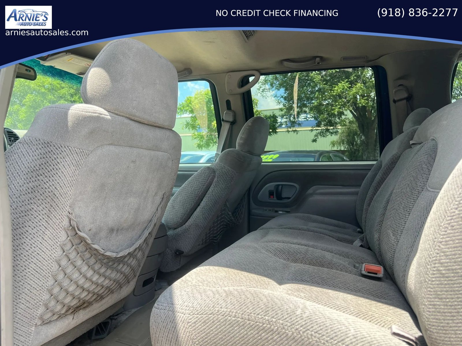 Used 1997 Chevrolet Suburban 2WD w/ Preferred Equipment Group 2 image 15