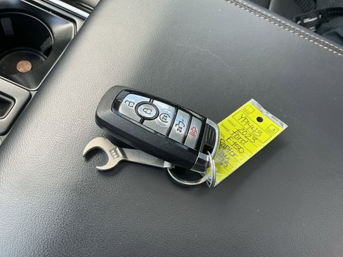 Used 2023 Ford F150 Raptor w/ Raptor Carbon Fiber Package image 28