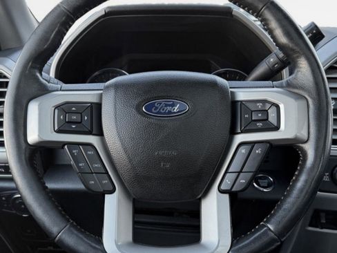 Used 2017 Ford F250 Lariat w/ Lariat Ultimate Package image 18