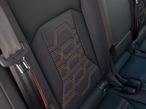 Used 2025 Lamborghini Urus SE AWD/4WD image 10