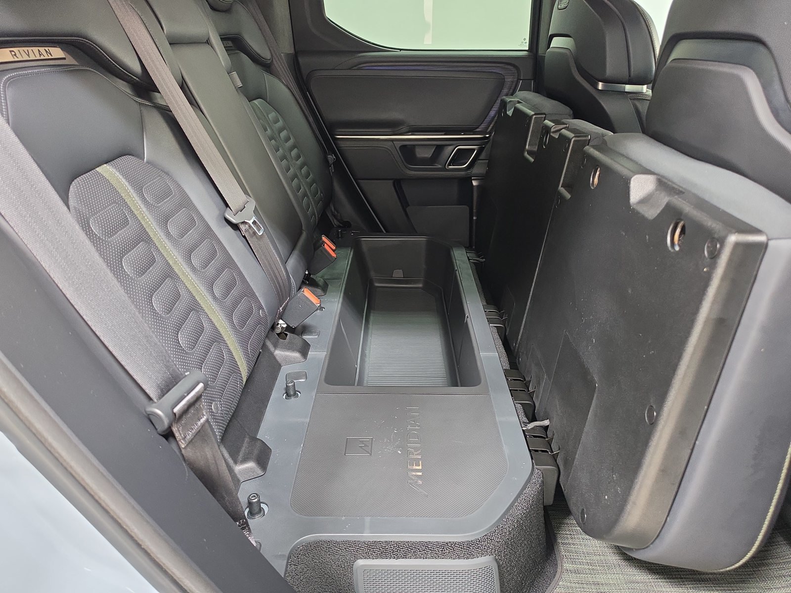 Used 2022 Rivian R1T Adventure AWD/4WD image 24