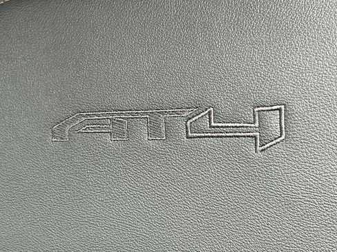 Used 2022 GMC Sierra 1500 AT4 w/ AT4 Preferred Package AWD/4WD image 21