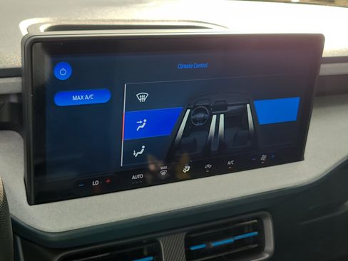 Used 2025 Ford Maverick XLT FWD image 24