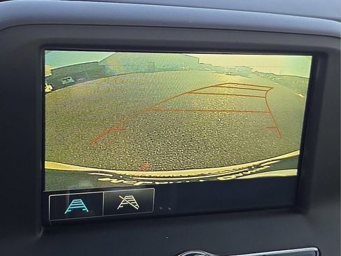 Used 2018 Chevrolet Camaro LT image 16