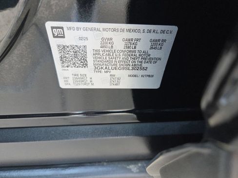 Used 2025 GMC Terrain Elevation AWD/4WD image 3
