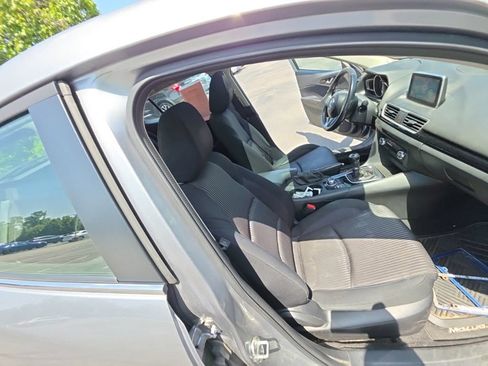 Used 2016 MAZDA MAZDA3 i Touring w/ Popular Equipment Package FWD image 23