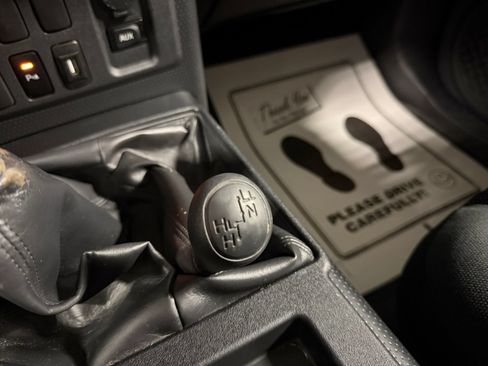 Used 2007 Toyota FJ Cruiser 4WD image 34