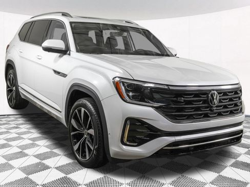 Used 2026 Volkswagen Atlas SEL Premium R-Line AWD/4WD image 11
