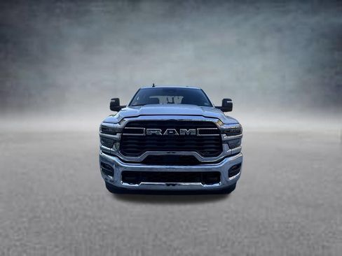 Certified 2026 RAM 2500 Big Horn AWD/4WD image 2