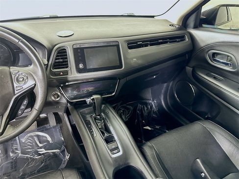 Used 2022 Honda HR-V EX-L image 18