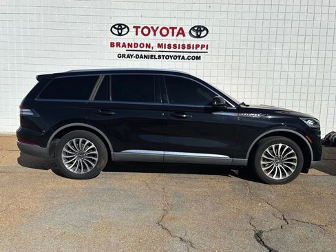 Used 2020 Lincoln Aviator Reserve w/ Elements Package Plus image 1