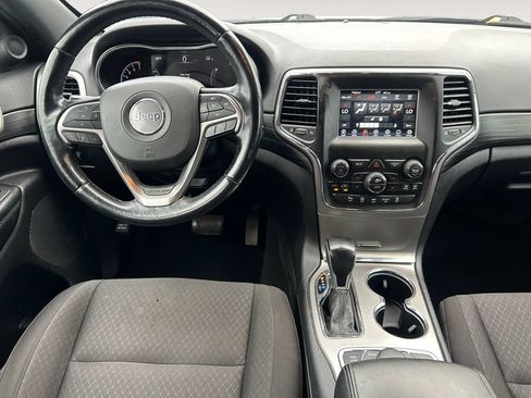 Used 2021 Jeep Grand Cherokee Laredo AWD/4WD image 10