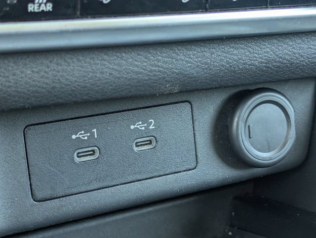 Used 2025 Nissan Rogue SV FWD image 23
