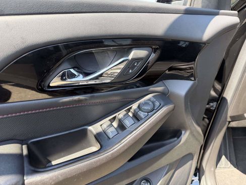 Certified 2023 Chevrolet Traverse RS AWD/4WD image 19