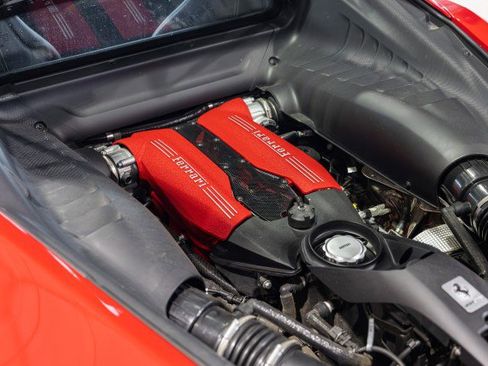 Used 2018 Ferrari 488 GTB RWD image 29