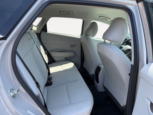 Used 2024 Hyundai Kona SEL FWD image 18