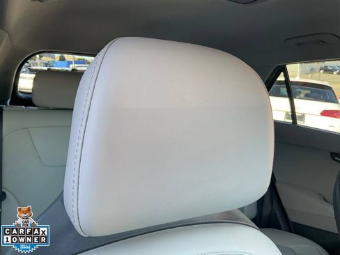 Used 2023 Kia Niro Wind FWD image 59