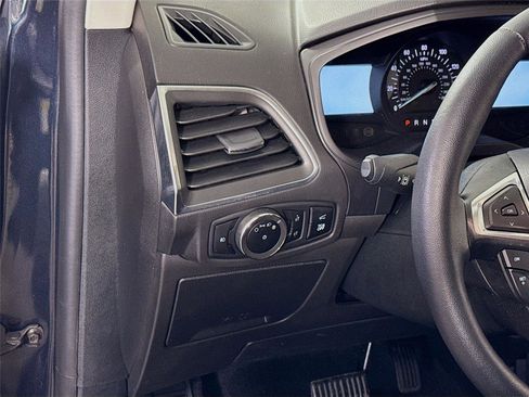 Used 2024 Ford Edge Titanium AWD/4WD image 4