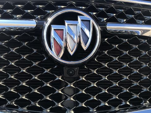 Used 2019 Buick Enclave Avenir w/ Avenir Technology Package AWD/4WD image 24