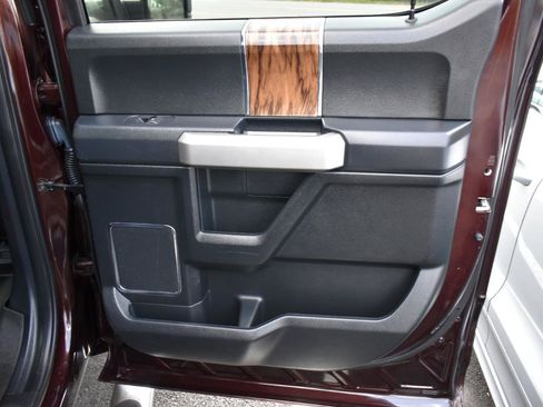 Used 2019 Ford F150 Lariat AWD/4WD image 38
