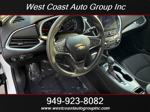 Used 2023 Chevrolet Malibu LT image 11