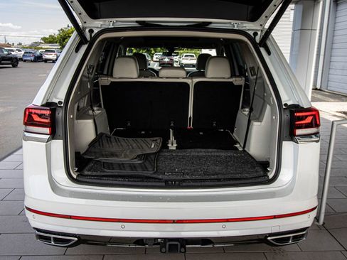 Used 2024 Volkswagen Atlas SEL Premium R-Line AWD/4WD image 17