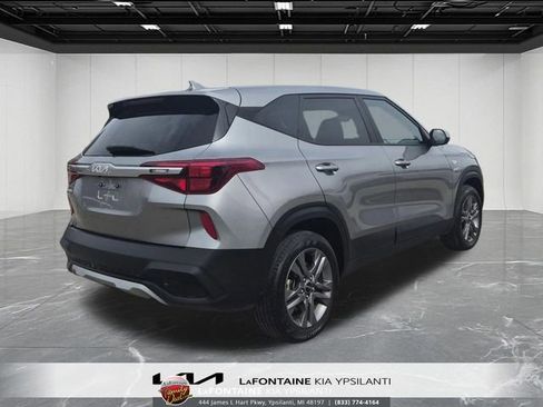 Certified 2023 Kia Seltos LX image 5