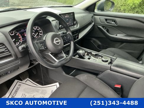 Used 2024 Nissan Rogue S AWD/4WD image 15