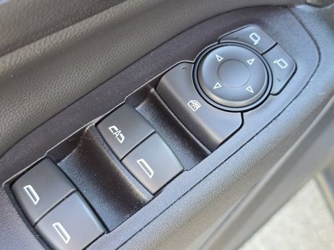 Used 2022 Chevrolet Equinox LT AWD/4WD image 25