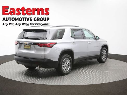 Used 2022 Chevrolet Traverse LT FWD image 41