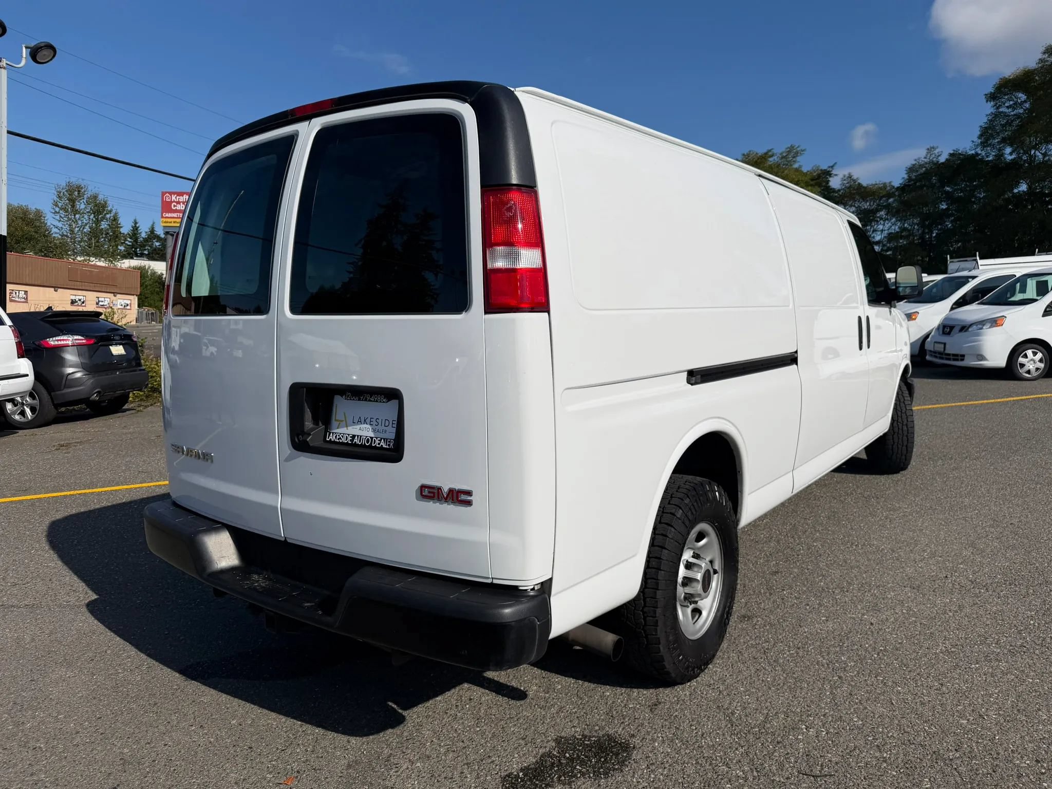 Used 2023 GMC Savana 2500 Extended w/ Driver Convenience Package RWD image 6
