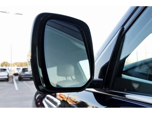 Used 2021 Nissan Armada Platinum image 10