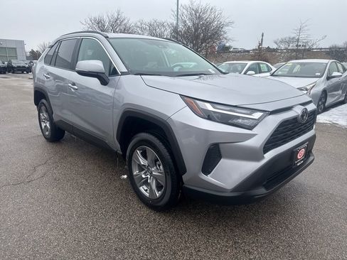 Used 2025 Toyota RAV4 XLE image 10