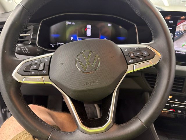 Used 2025 Volkswagen Jetta SE FWD image 24