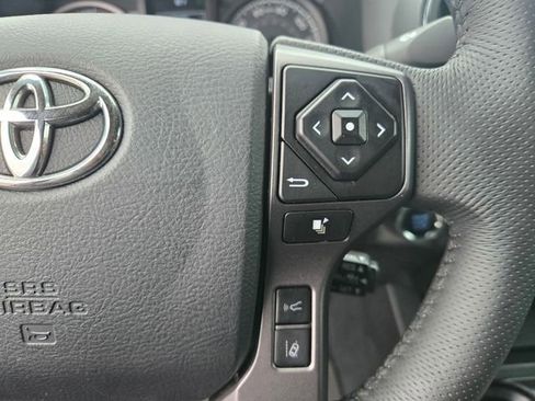 Certified 2023 Toyota Tacoma TRD Off-Road w/ Technology Package AWD/4WD image 23