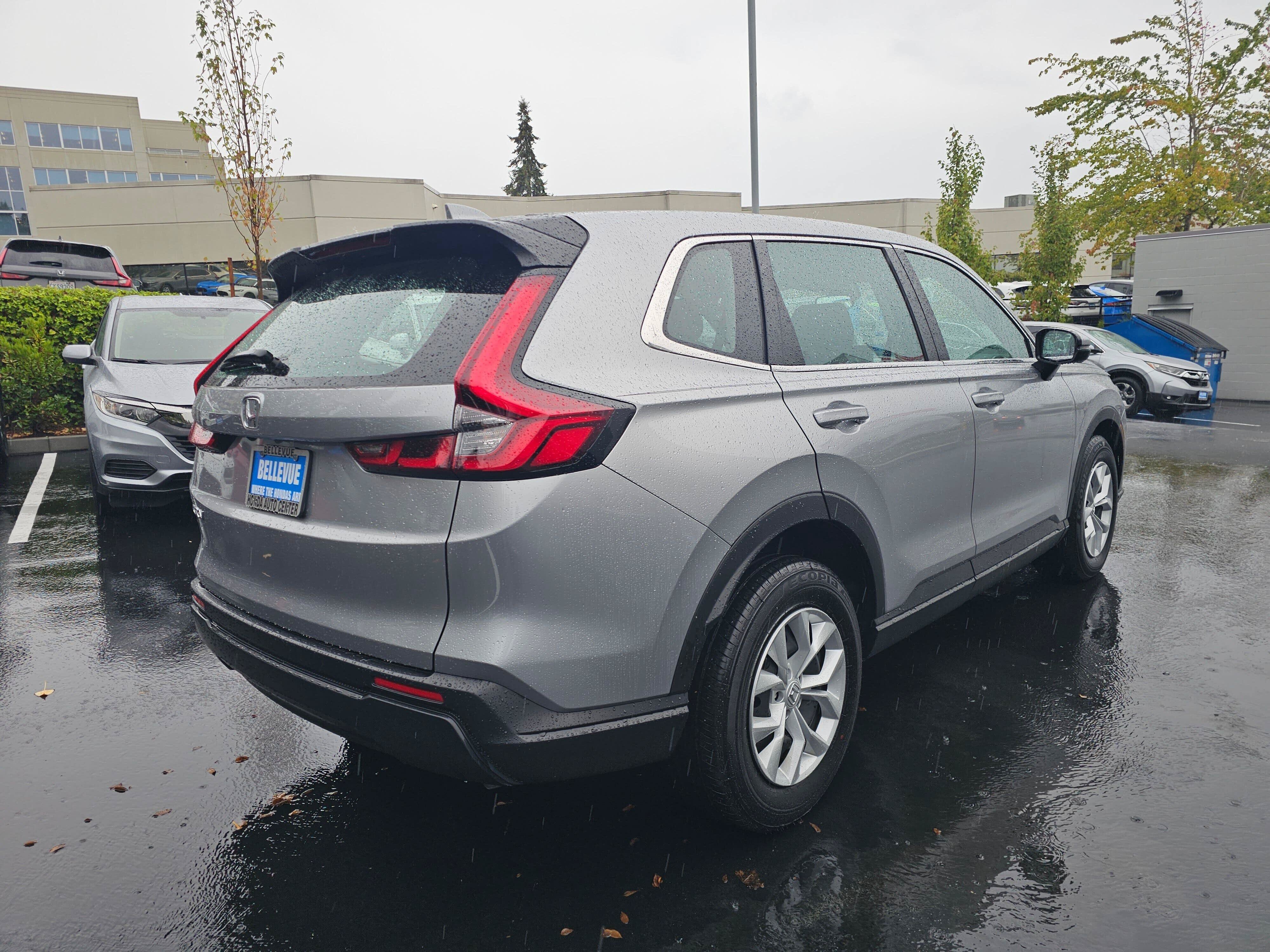 Used 2024 Honda CR-V LX image 7