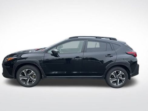 Used 2024 Subaru Crosstrek 2.0i Premium image 3