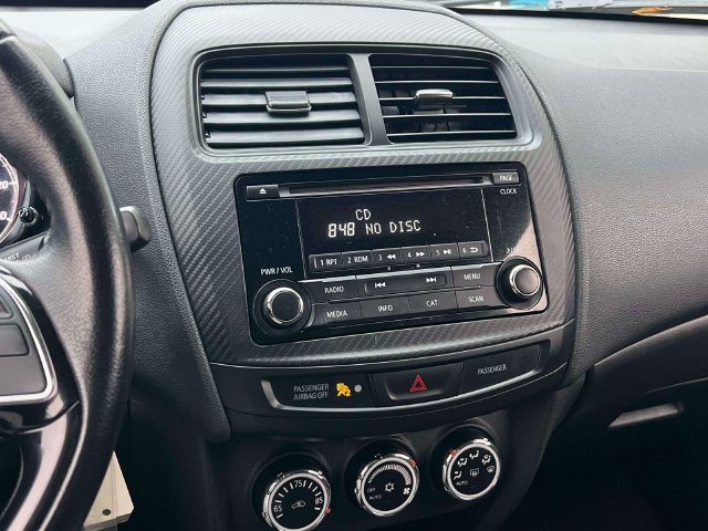 Used 2017 Mitsubishi Outlander Sport LE FWD image 12