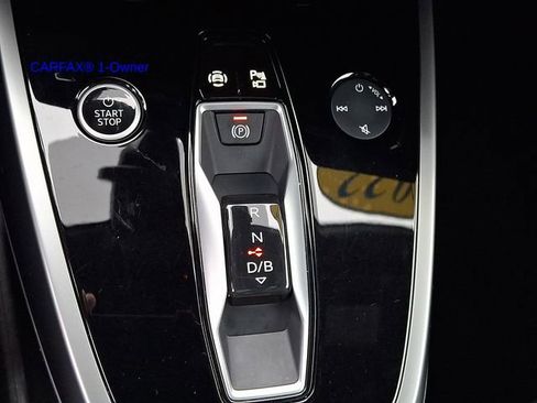 Used 2022 Audi Q4 e-tron Premium Plus image 17