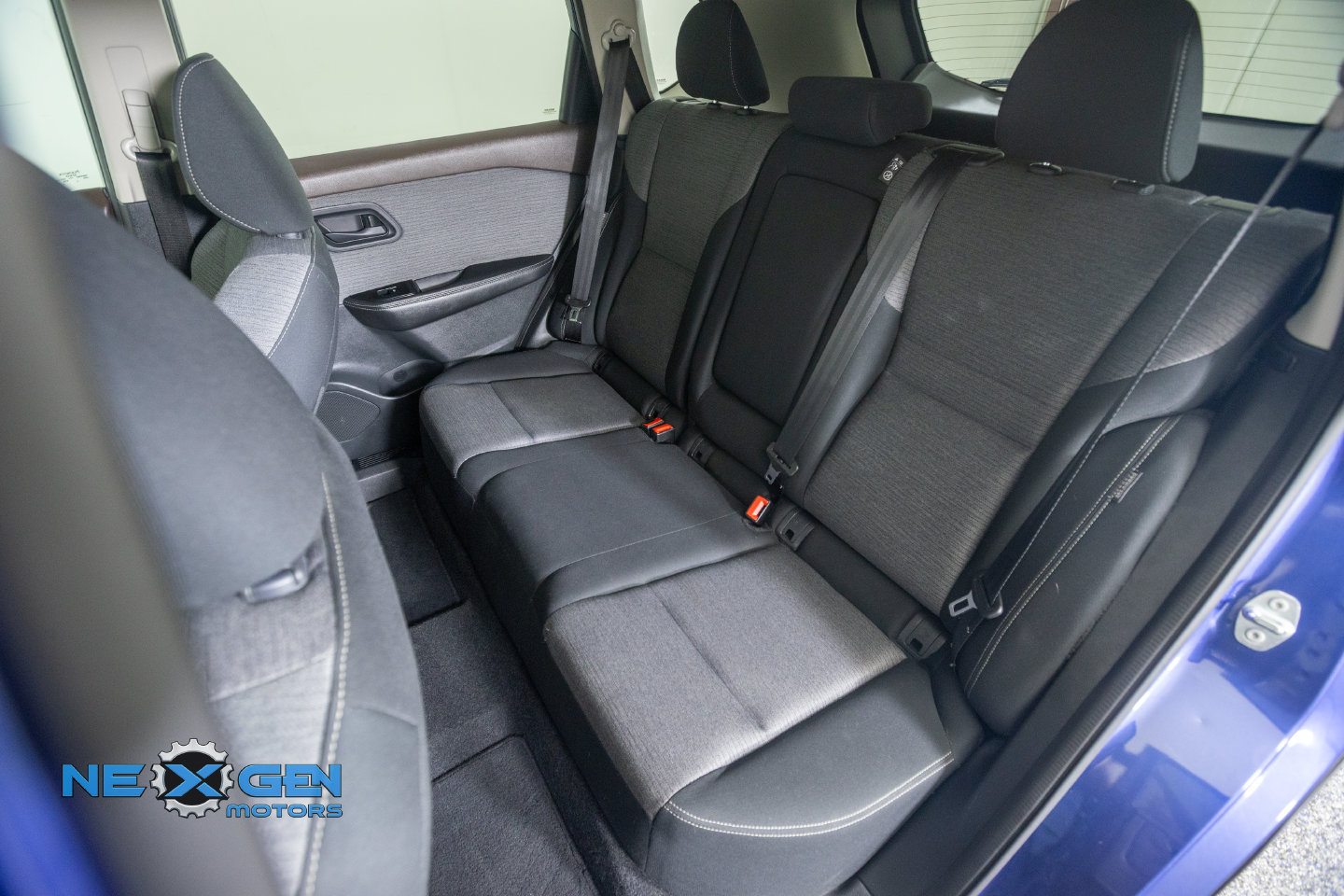 Used 2021 Nissan Rogue S AWD/4WD image 32