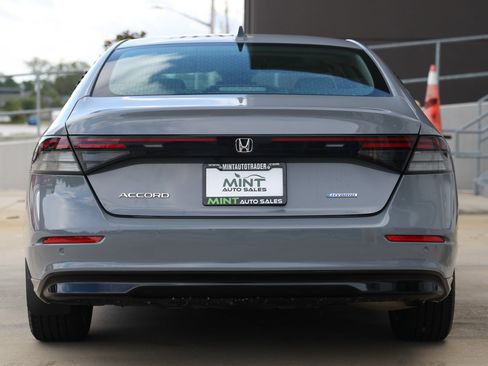 Used 2023 Honda Accord EX-L image 11