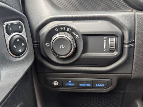 Used 2024 Jeep Wrangler Unlimited Rubicon 4xe AWD/4WD image 19