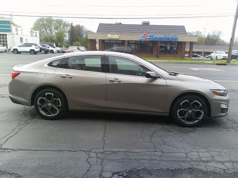 Used 2023 Chevrolet Malibu LT FWD image 6