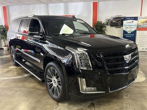 Used 2019 Cadillac Escalade ESV Platinum AWD/4WD image 1