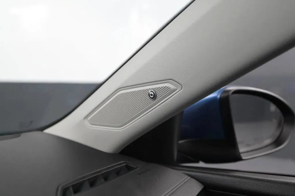 Used 2019 Volkswagen Jetta SEL FWD image 25