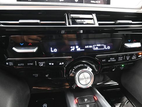 Used 2022 Acura MDX SH-AWD w/ Technology Package image 13