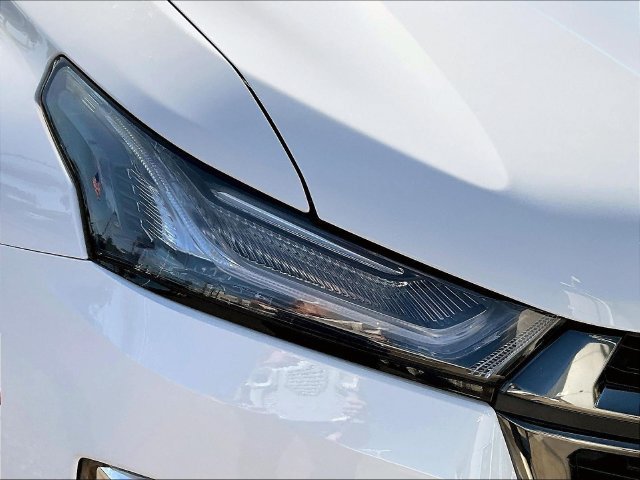 Certified 2023 Chevrolet Traverse LS w/ Midnight/Sport Edition FWD image 35